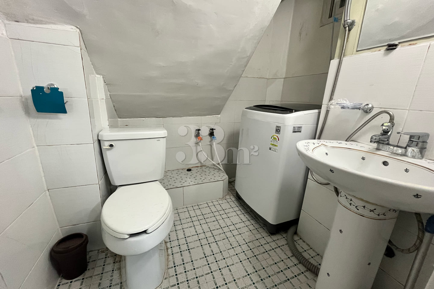 1-minute walk from Noryangjin Station on Line 3th image
