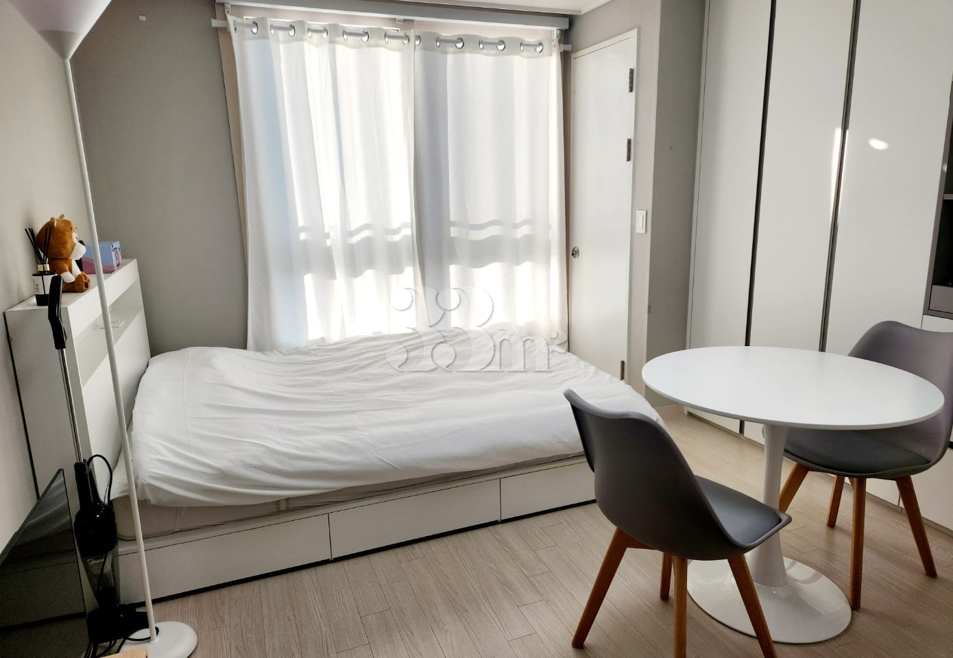 Fully furnished unit near Sindang Station 8th image
