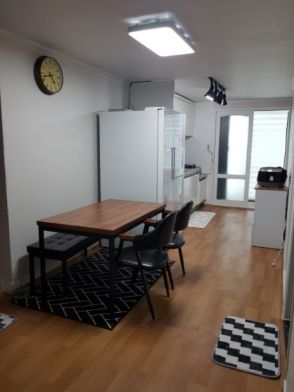 A1 Room, Entrance to Dong-eui University, Gay 3th image