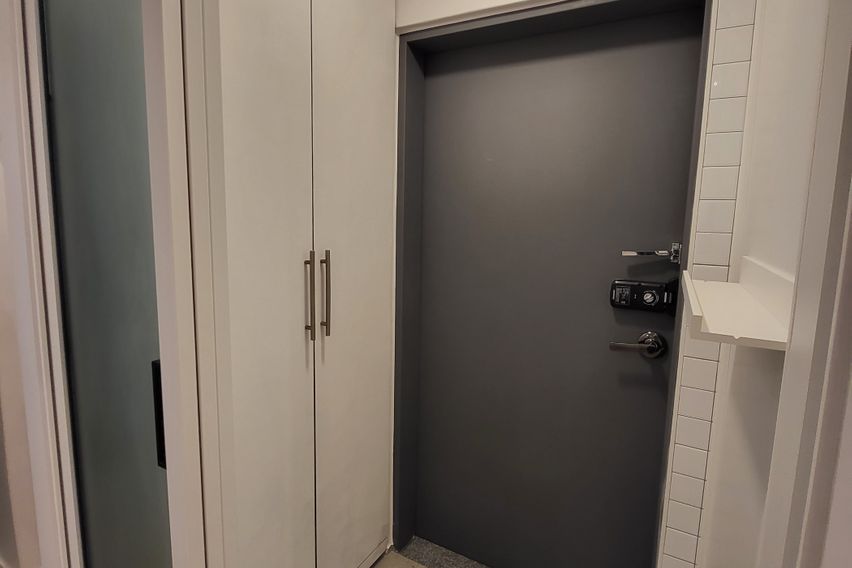 신사역 화이트 그레이 5번째 이미지