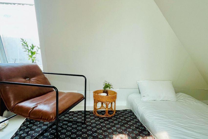 예쁜 다락방쓰리룸 5인