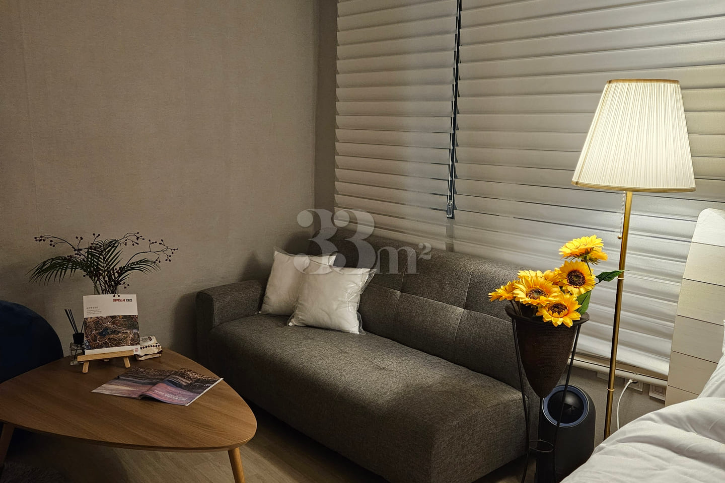 Stylish two-room apartment near City Hall 4th image