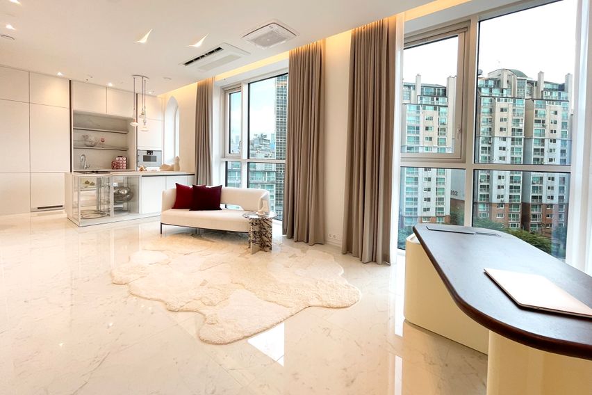 청담사거리 신축스위트룸