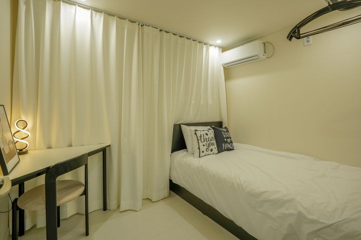 Nonhyeon-Gangnam-Sinsa / 3 Bedrooms 4th image