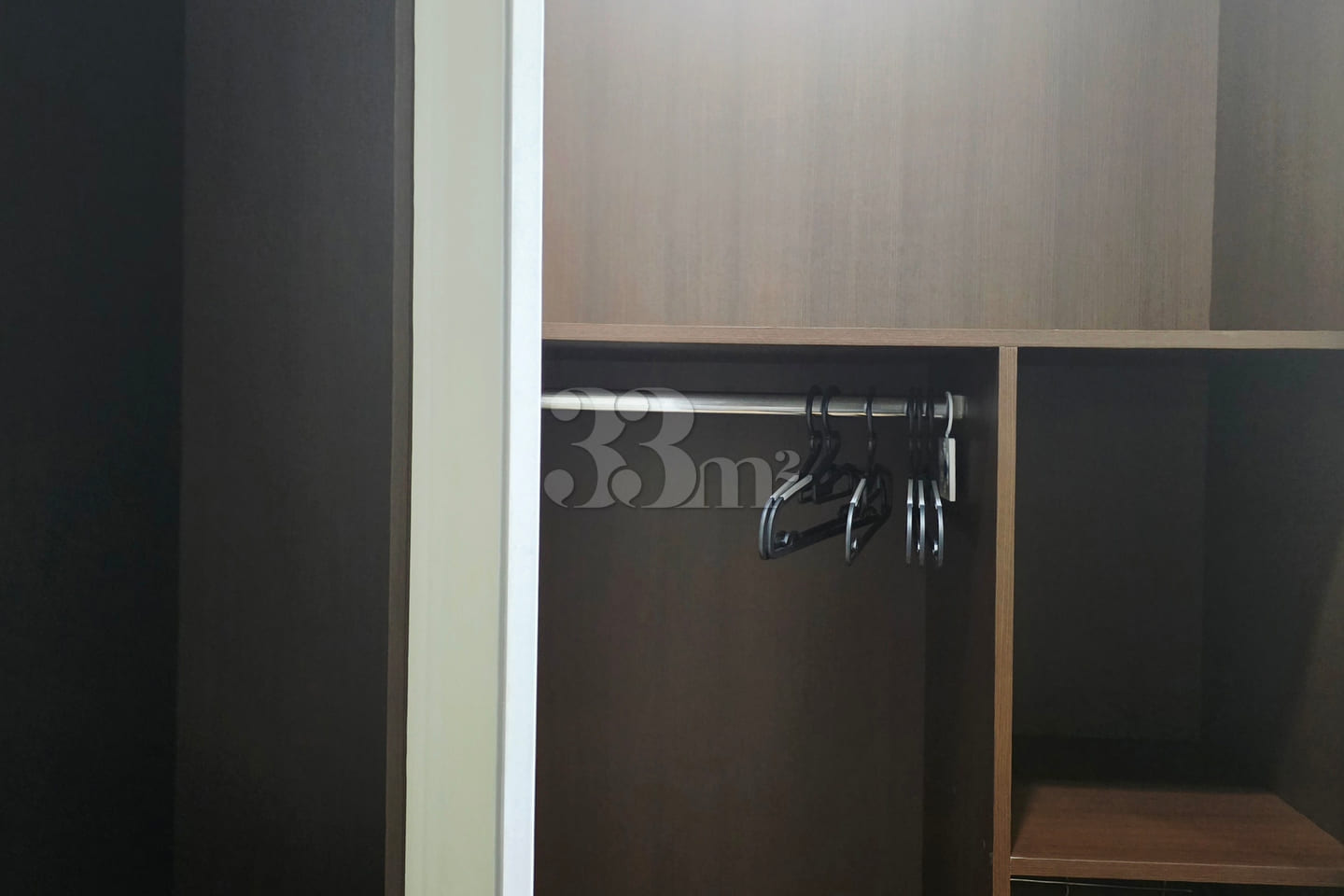 Spacious room (sleeps 3) > 1 minute to the te 14th image