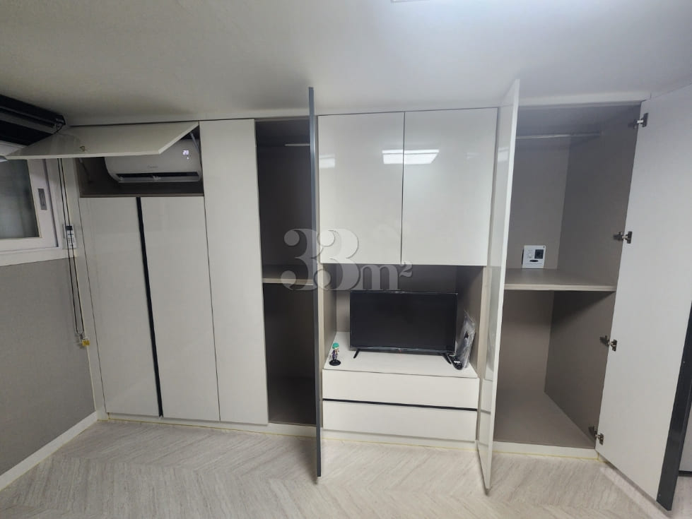 1099 Vill: Best Value for Money 4th image