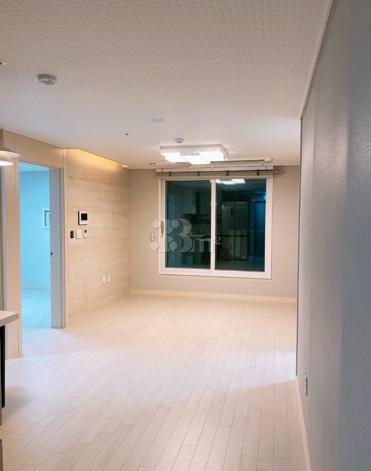 New 2-room apartment, 10 seconds from Gaehwas 2th image