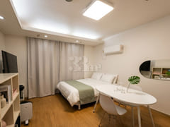 ✨️Large room, 3 minutes from Gangnam Station 0th image