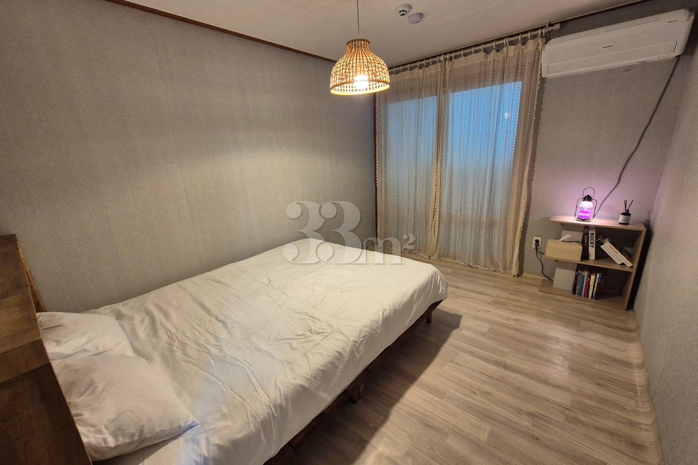Two-room apartment near World Cup Station in  5th image