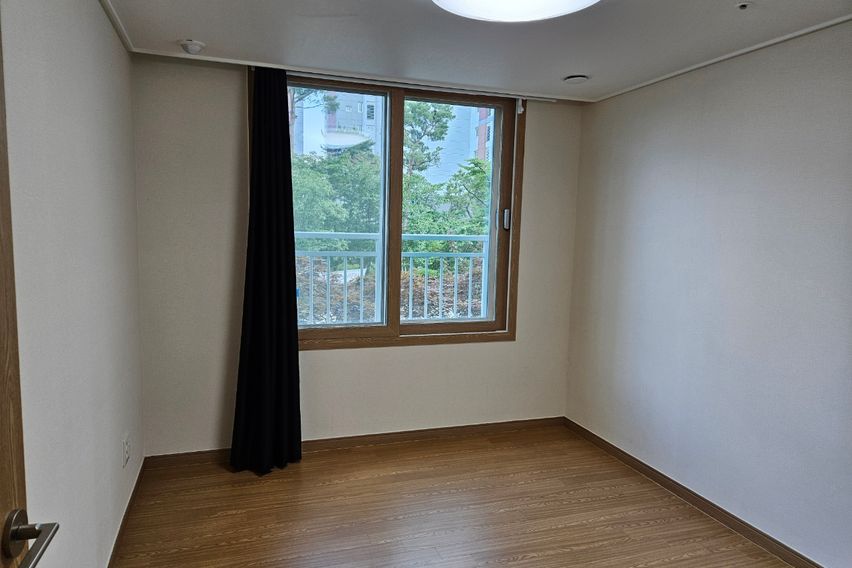 최신축아파트,큰방4개