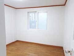 Spacious 85㎡ home, 1 minute from Jemulpo Stat 3th image