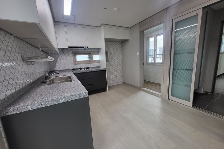Looking for a 3-room place in Dongnae-gu? 8th image