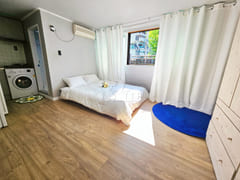 Hotel-style bedding for two in Sillim 1th image