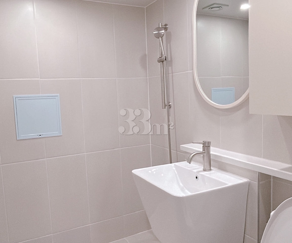 It's a clean, new house. 11th image