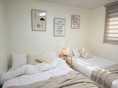 Clean, modern house. 0th image