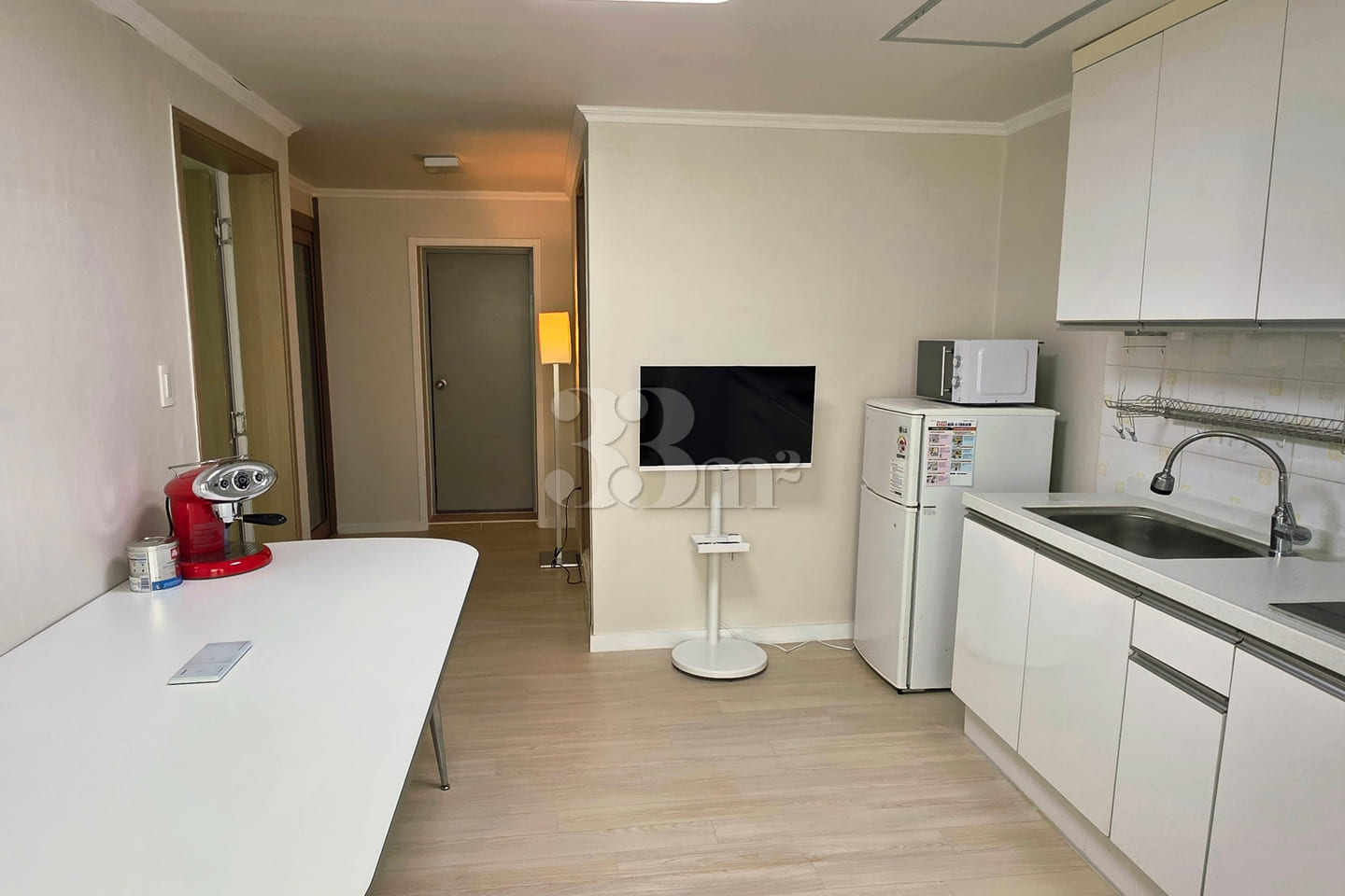 Two-room unit near the university area 0th image