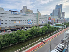 Dongdaemun Apartment with a Cheonggyecheon St 18th image