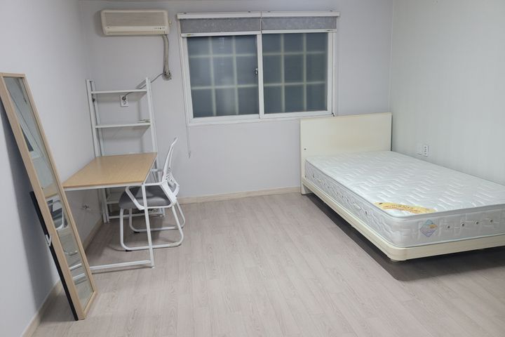 Chungbuk National University, Jungmun, Single 0th image