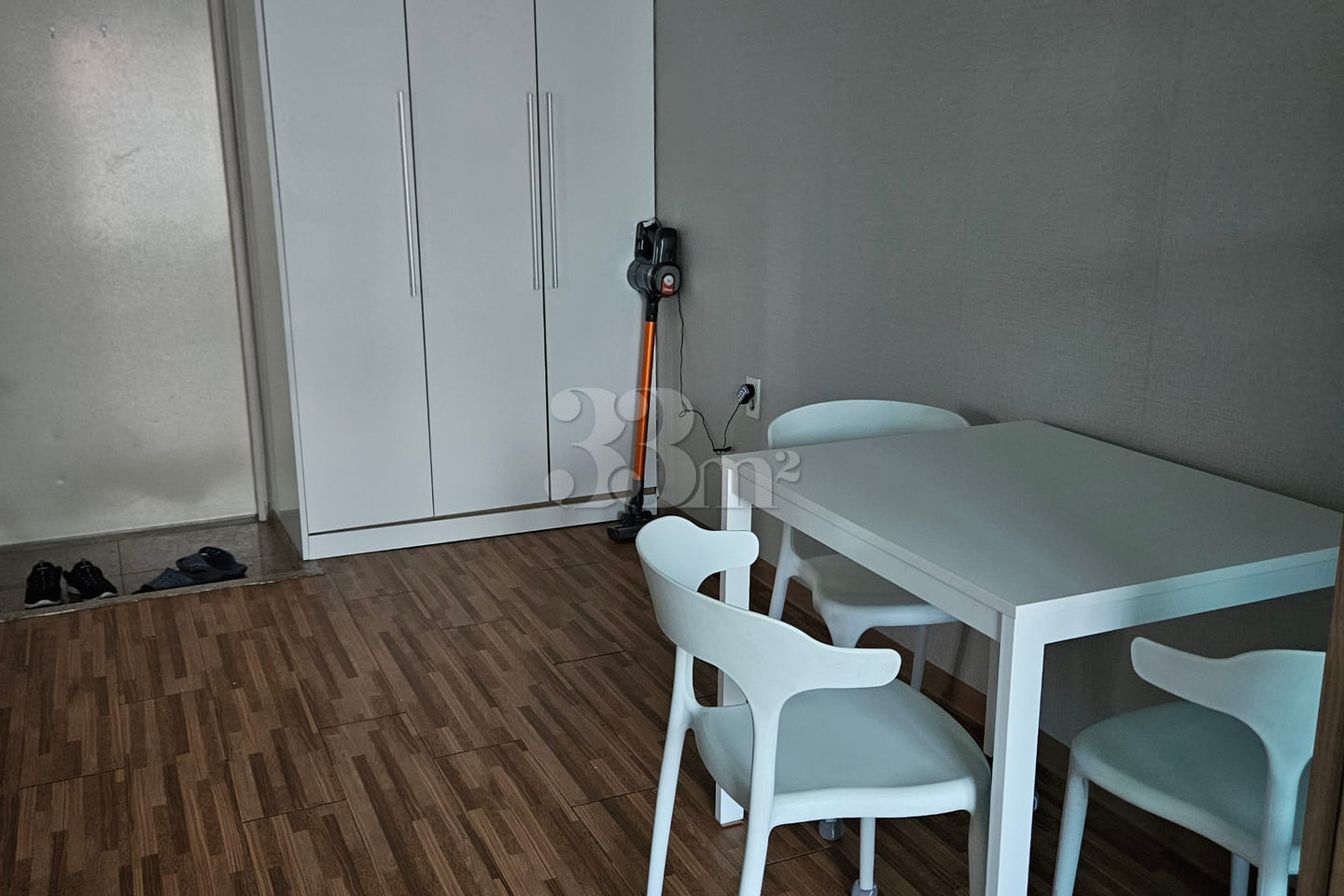 Spacious two-room unit near National Police H 6th image