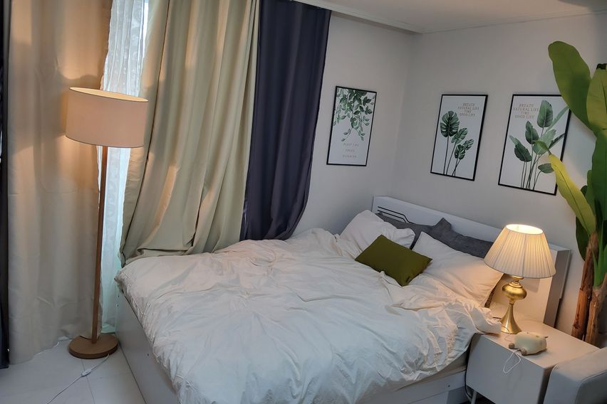 머물기 편한 아늑한 방 3번째 이미지