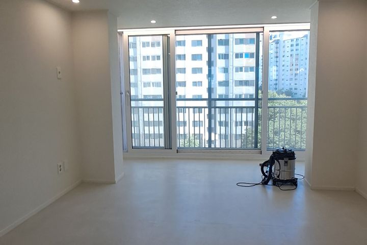 Gyeongseong Keunmaeul Apartment 3-Bedroom Uni 2th image