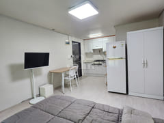 Home In Hongdae 6th image