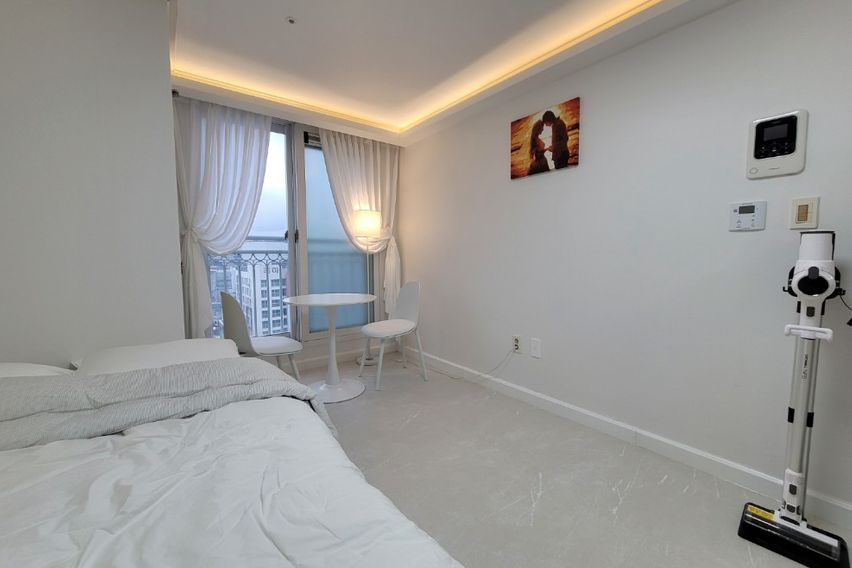 Fully-equipped Good Day Love 4th image