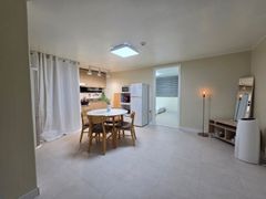 Clean, modern house. 11th image