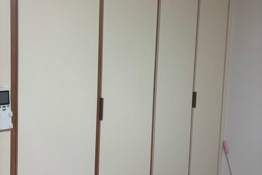 Connection to the International Business Dist 13th image