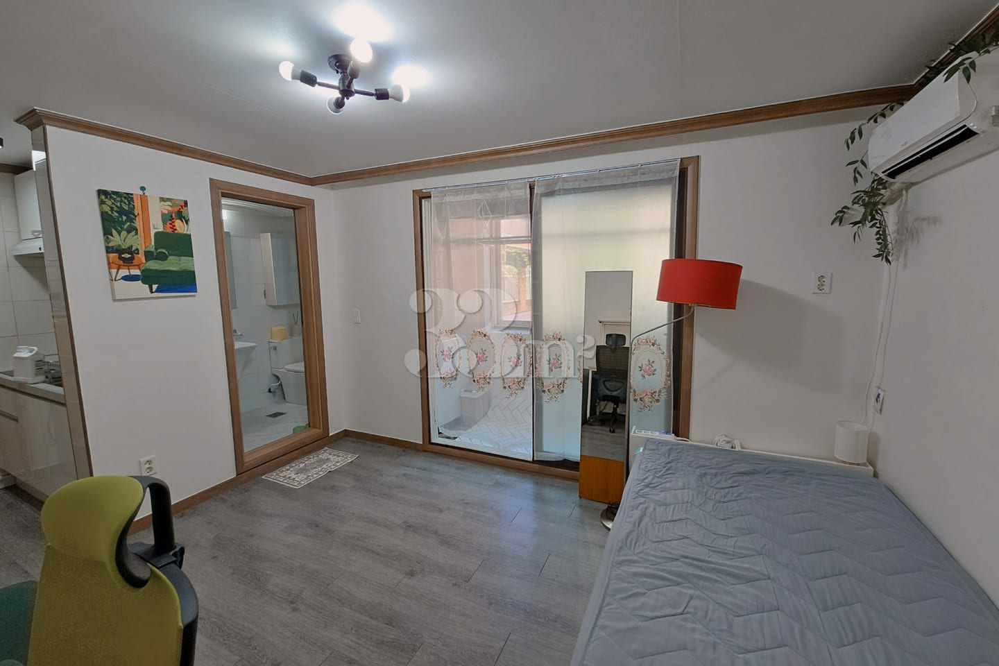 Huge discount on studio apartment near Cheong 14th image