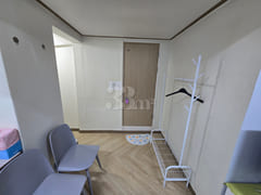 Dream Room 402 7th image