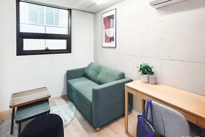Clean studio apartment near Seongsan-dong Sta 2th image