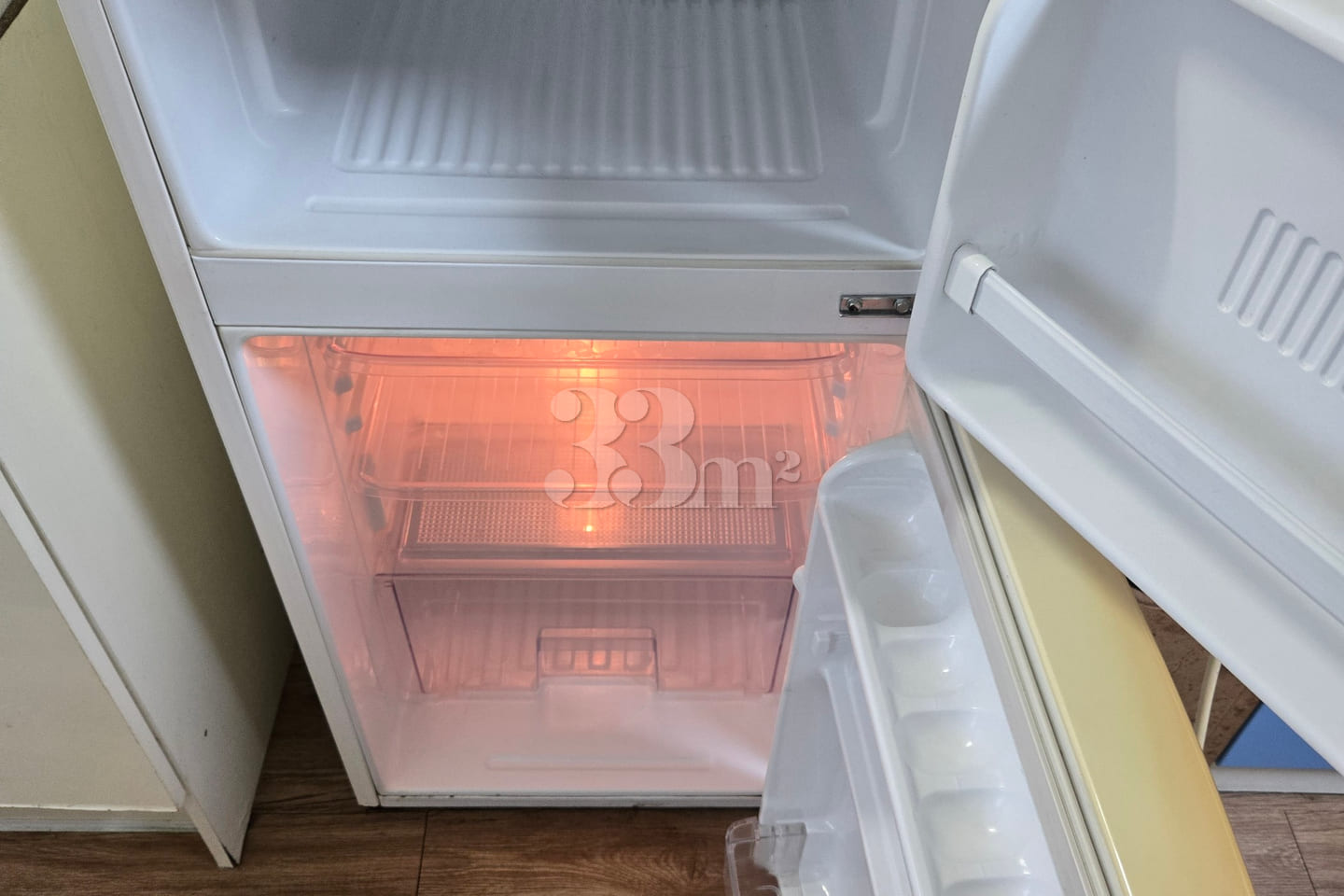 Unit 406, available for immediate move-in. 2th image
