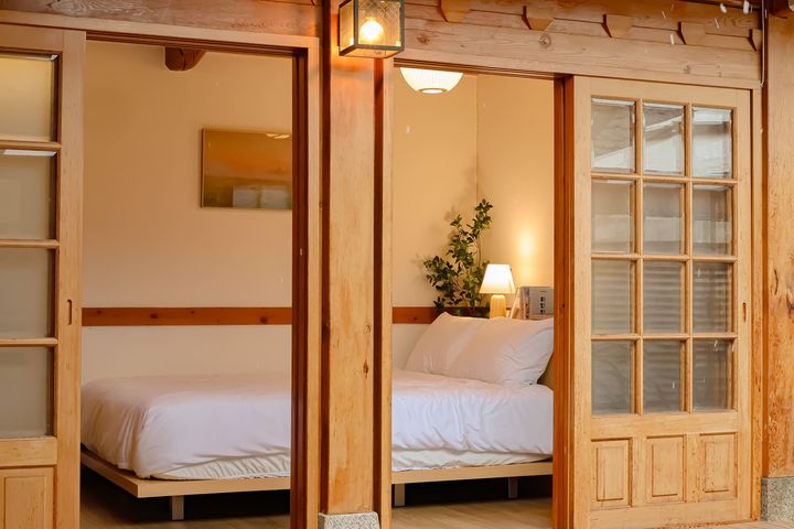 Hanok near Hansung University Station in Seon 12th image