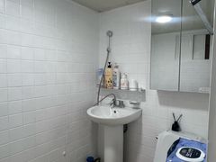 Neat 2-room unit, 2 minutes from Seodong Stat 16th image