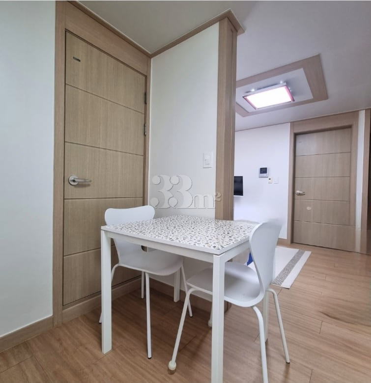 1 minute from the Han River; fully furnished; 12th image