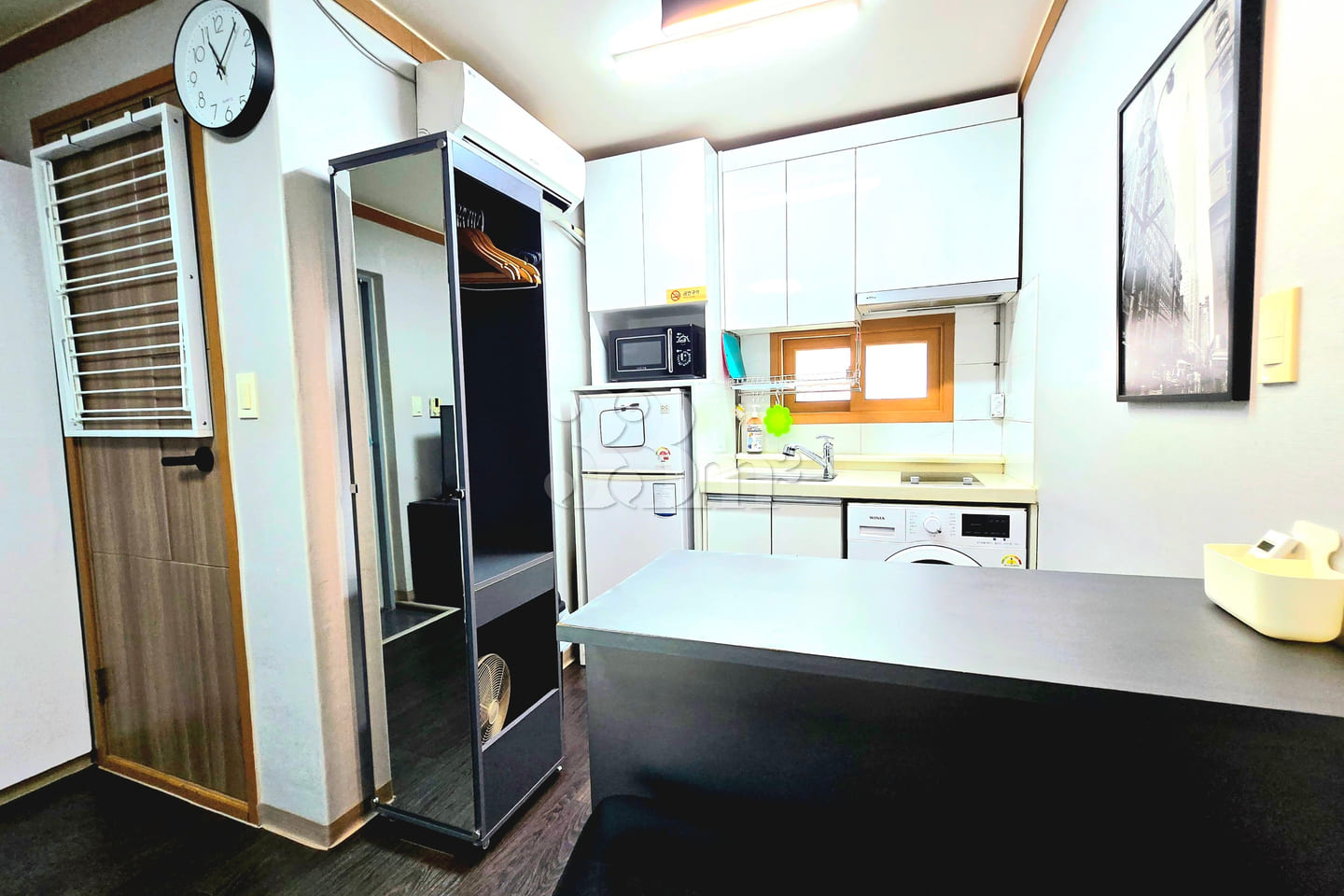 Cozy Studio in Mangwon (Unit 404) 11th image