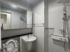 J2๐Fully-furnished Studio Apartment with a G 7th image