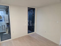 Spacious 2-bedroom unit + rooftop terrace 13th image