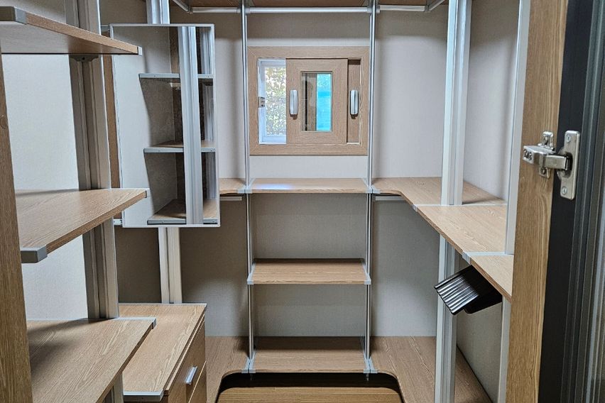 최신축아파트,큰방4개