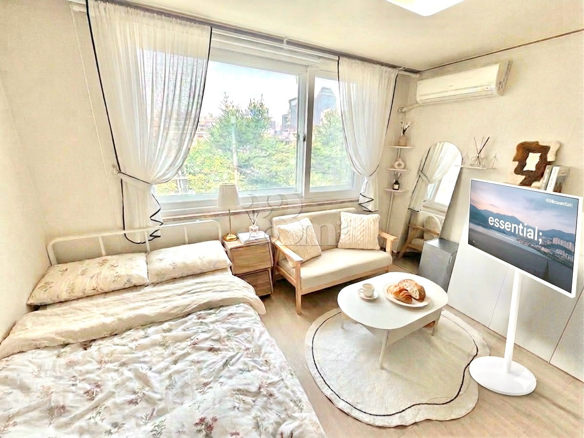 Fully furnished studio in Gangnam/Yangjae 2th image