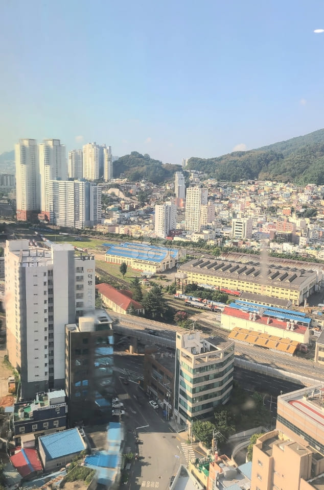 Special Price! Top-floor unit near Lotte Depa 5th image