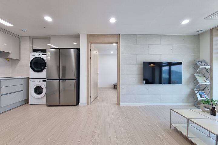 Fully furnished, 2 bedrooms, Gwangan Bridge v 7th image