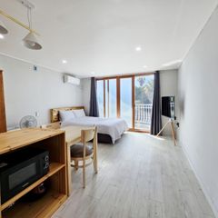 301호 방 이미지
