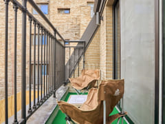 5th Floor_3 People, 2 Beds + Terrace 17th image