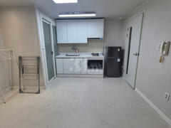 Large room + living room + parking H26 3th image