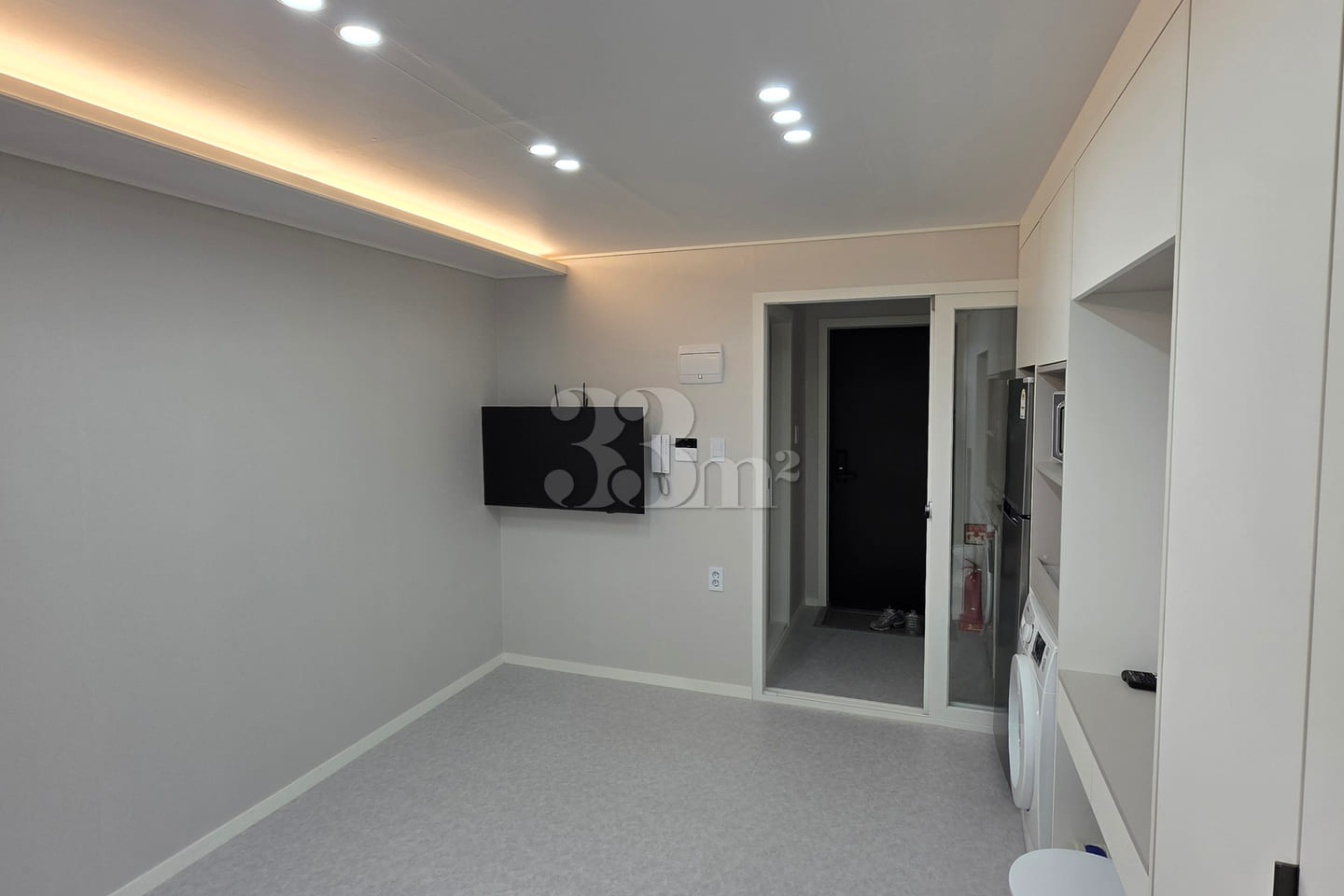 Brand-new, fully furnished, and hotel-like. 5th image