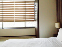 Luxurious three-bedroom, fully furnished 17th image