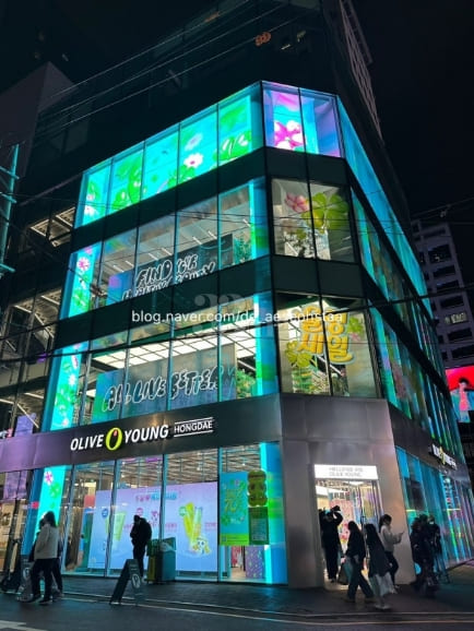 3 minutes from Hongik University Station / Lu 8th image