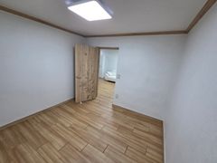 Spacious and affordable room B 5th image